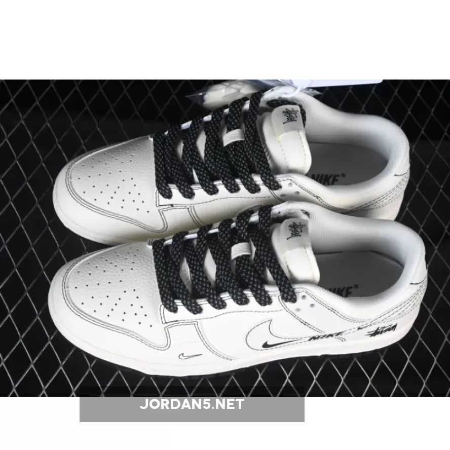 SB DUNK LOW WHITE/BLACK