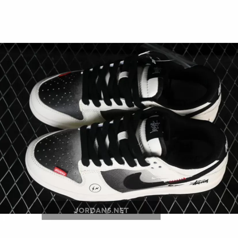 SB DUNK LOW WHITE/BLACK