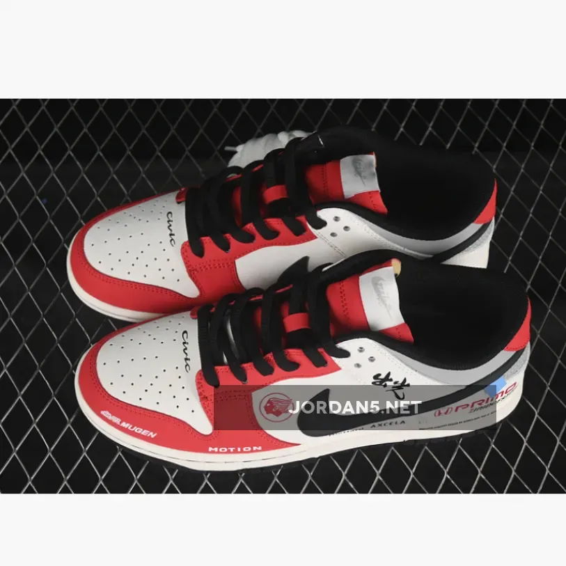 SB DUNK LOW WHITE/BLACK/GREY/RED