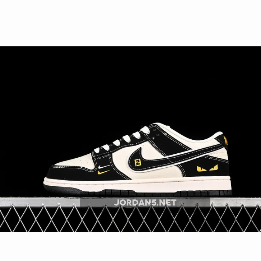 SB DUNK LOW WHITE/BLACK/YELLOW