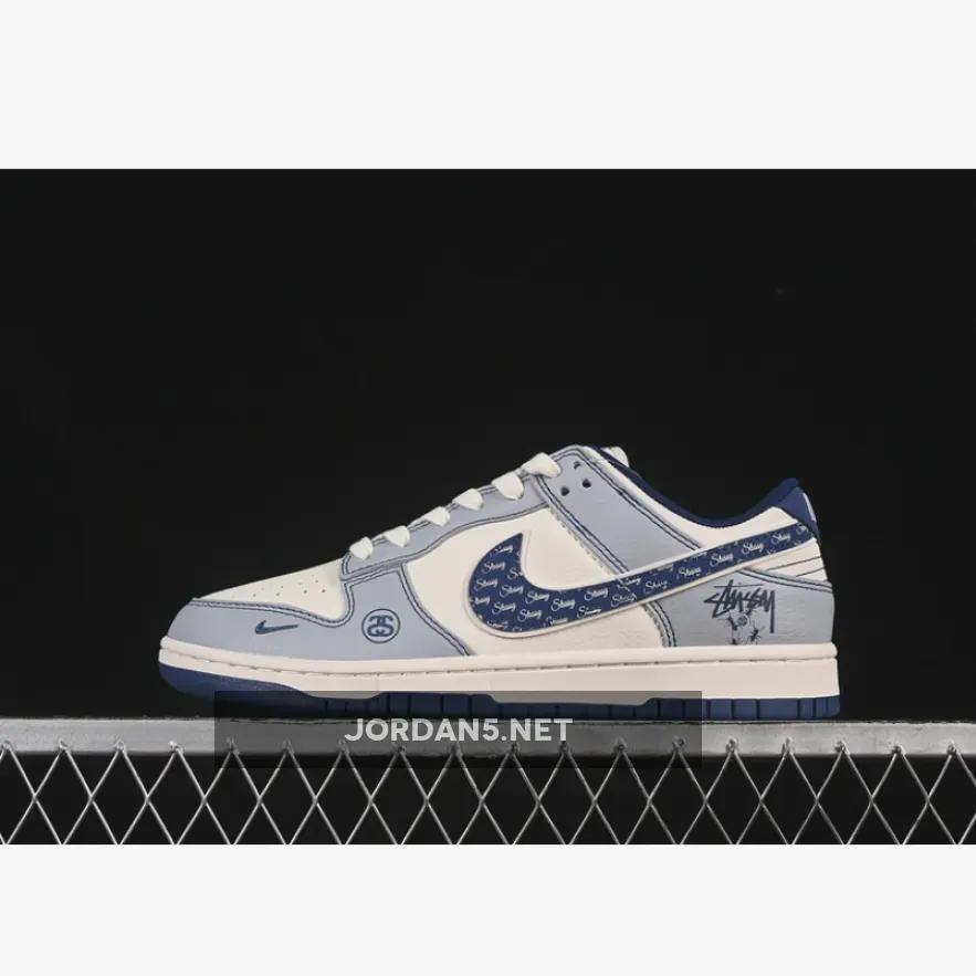 SB DUNK LOW WHITE/BLUE