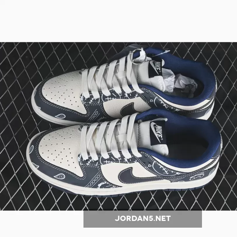 SB DUNK LOW WHITE/BLUE