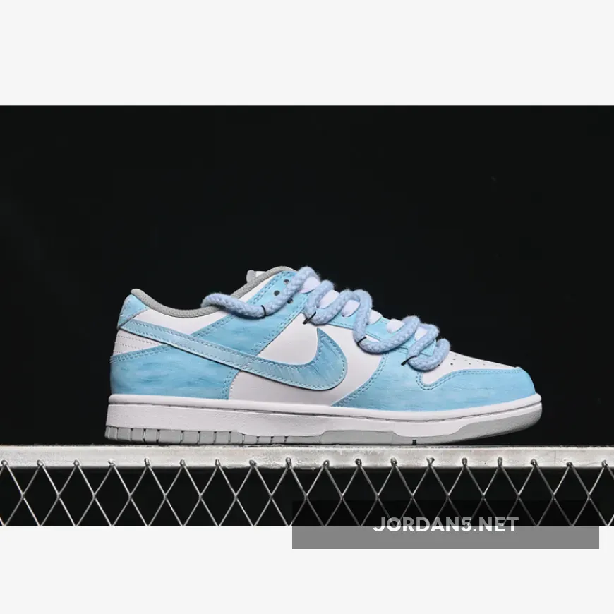 SB DUNK LOW WHITE/BLUE