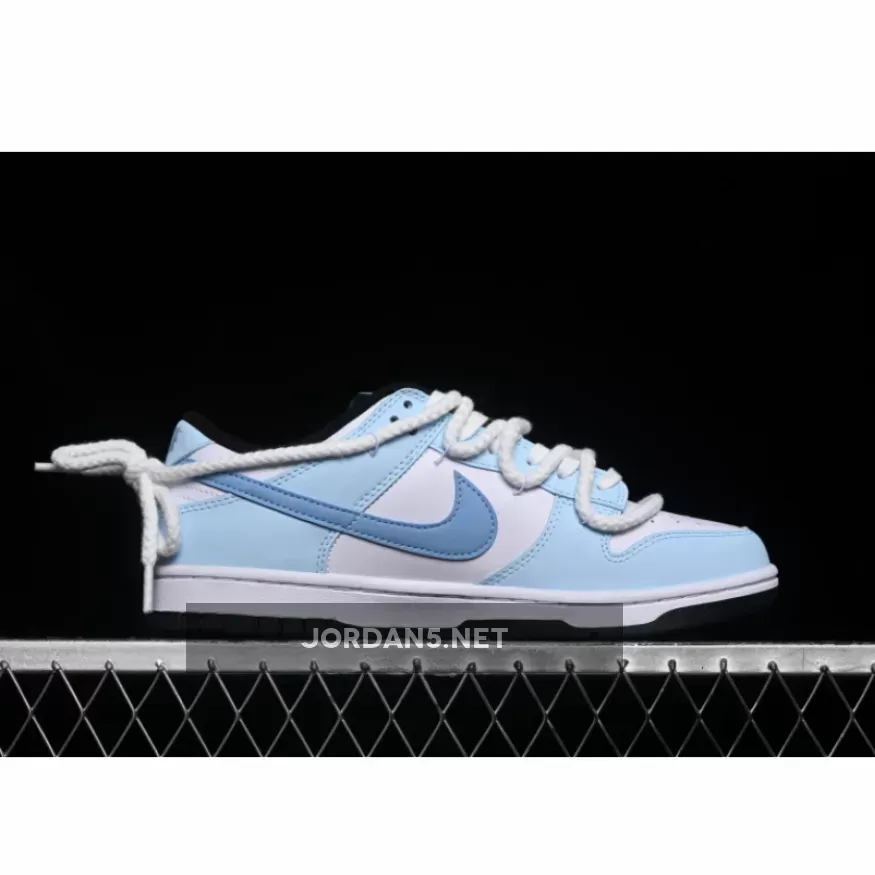 SB DUNK LOW WHITE/BLUE