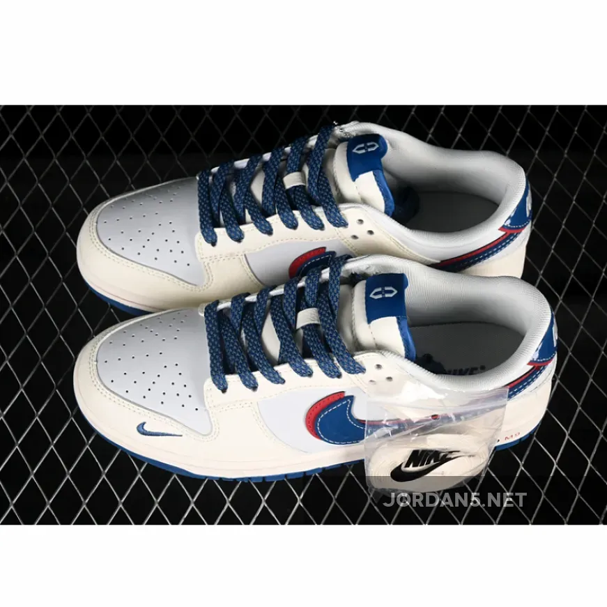 SB DUNK LOW WHITE/BLUE/RED