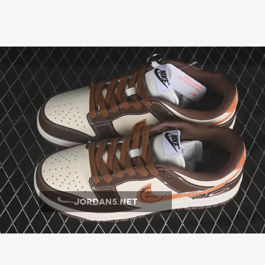 SB DUNK LOW WHITE/BROWN/ORANGE