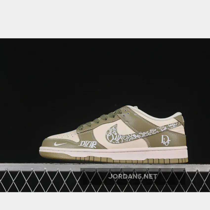 SB DUNK LOW WHITE/GREEN