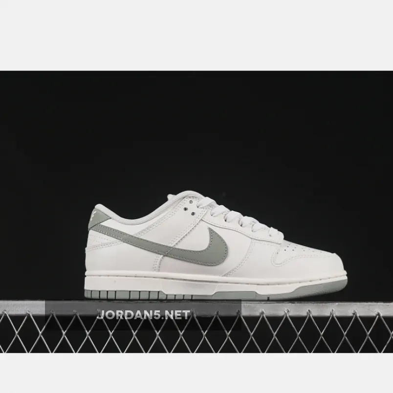 SB DUNK LOW WHITE/GREEN