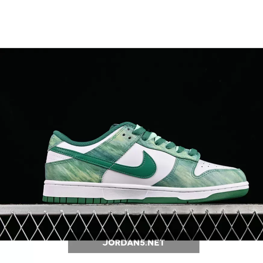 SB DUNK LOW WHITE/GREEN