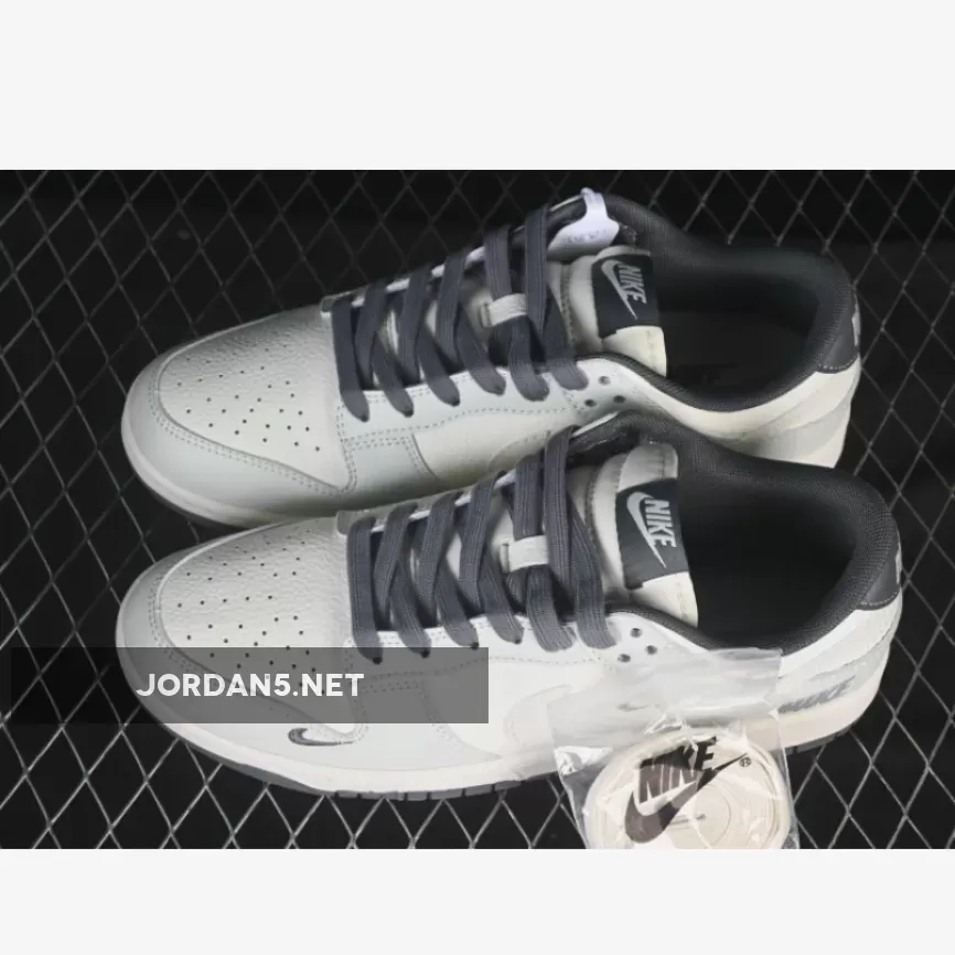 SB DUNK LOW WHITE/GREY