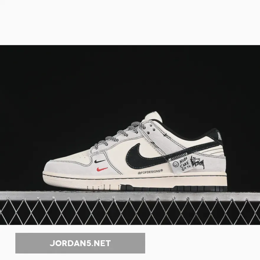 SB DUNK LOW WHITE/GREY/BLACK