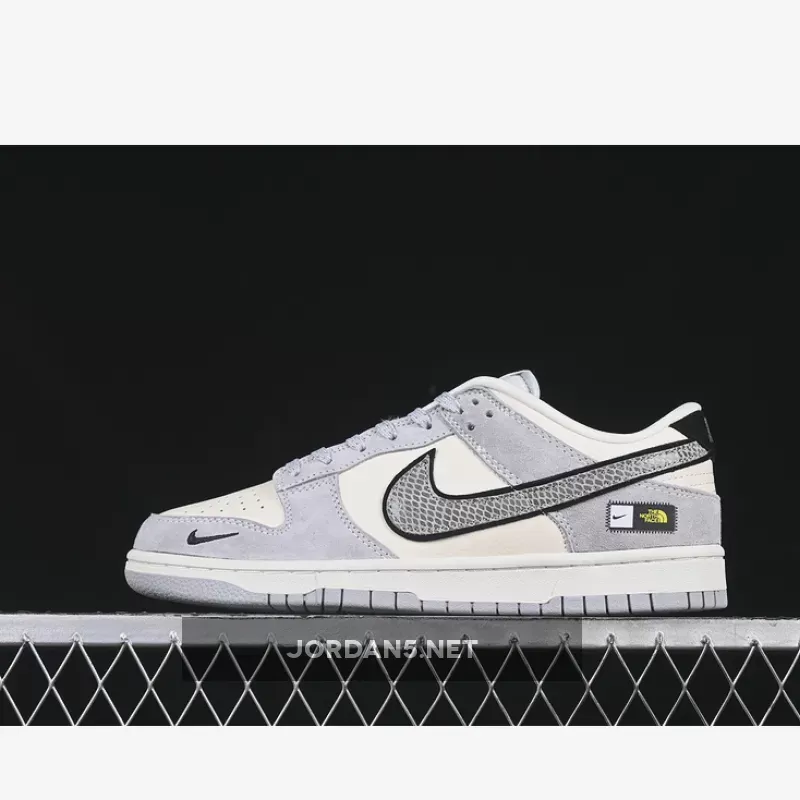 SB DUNK LOW WHITE/GREY/BLACK