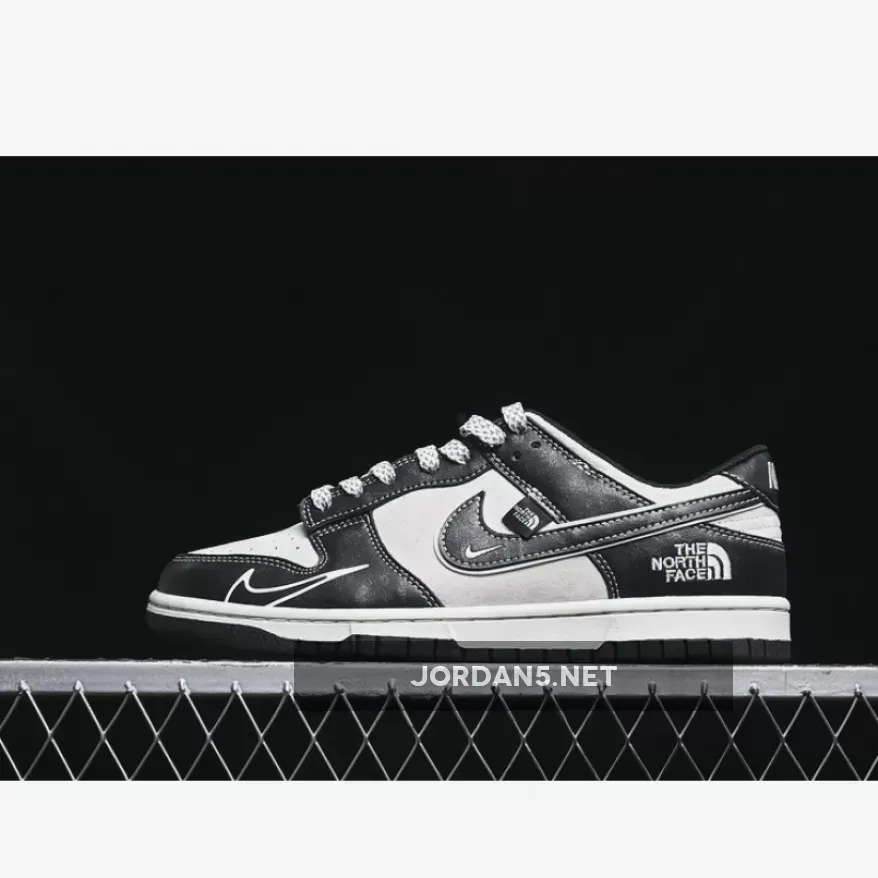 SB DUNK LOW WHITE/GREY/BLACK