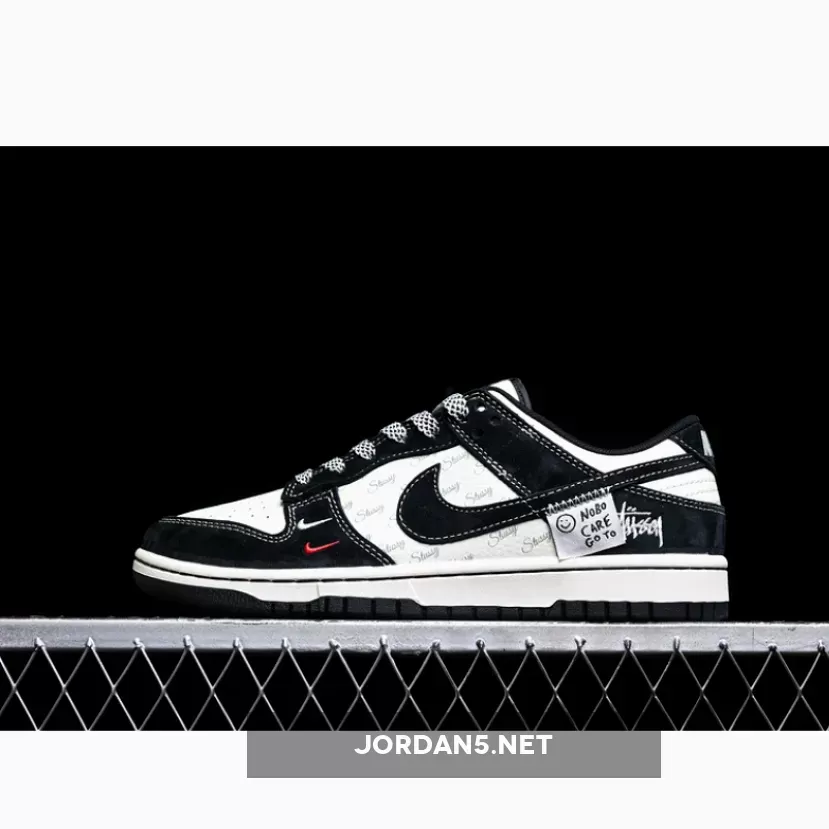 SB DUNK LOW WHITE/GREY/BLACK