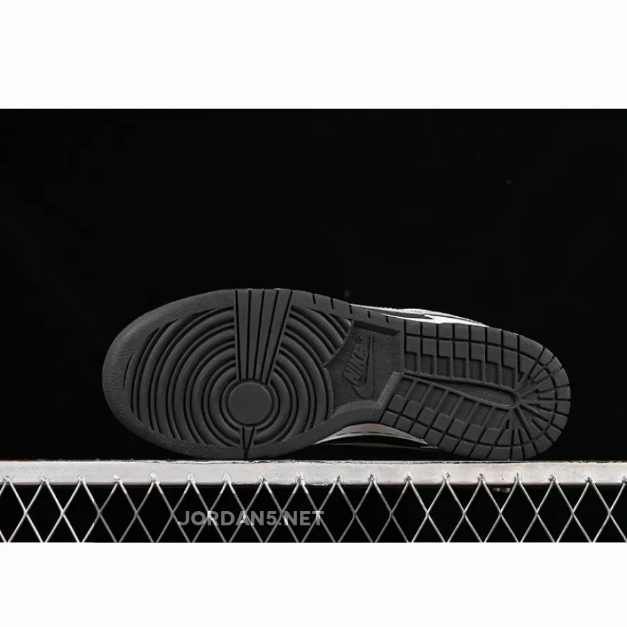 SB DUNK LOW WHITE/GREY/BLACK