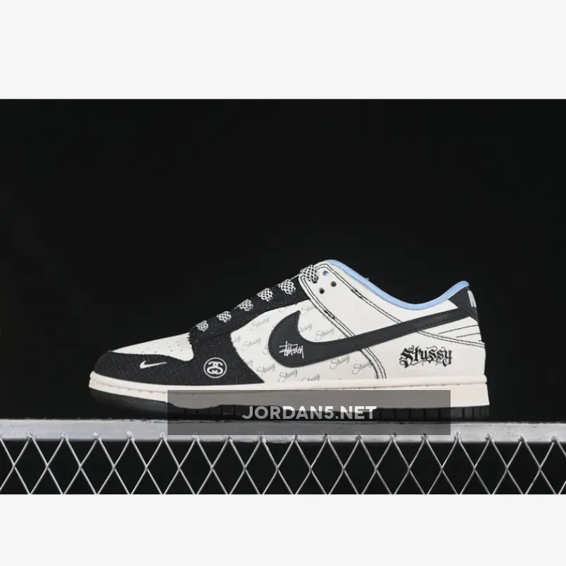 SB DUNK LOW WHITE/GREY/BLUE