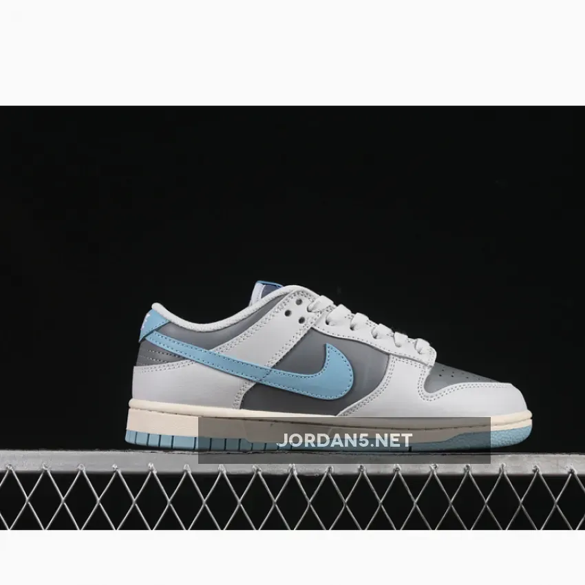 SB DUNK LOW WHITE/GREY/BLUE