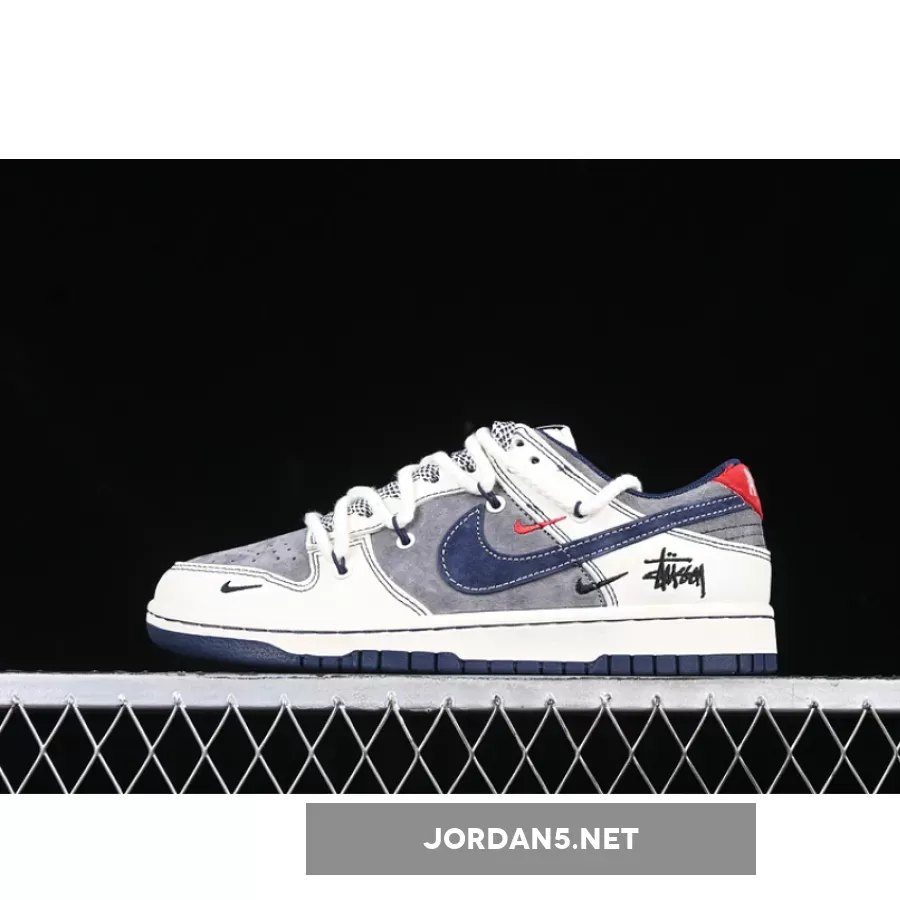 SB DUNK LOW WHITE/GREY/BLUE/RED