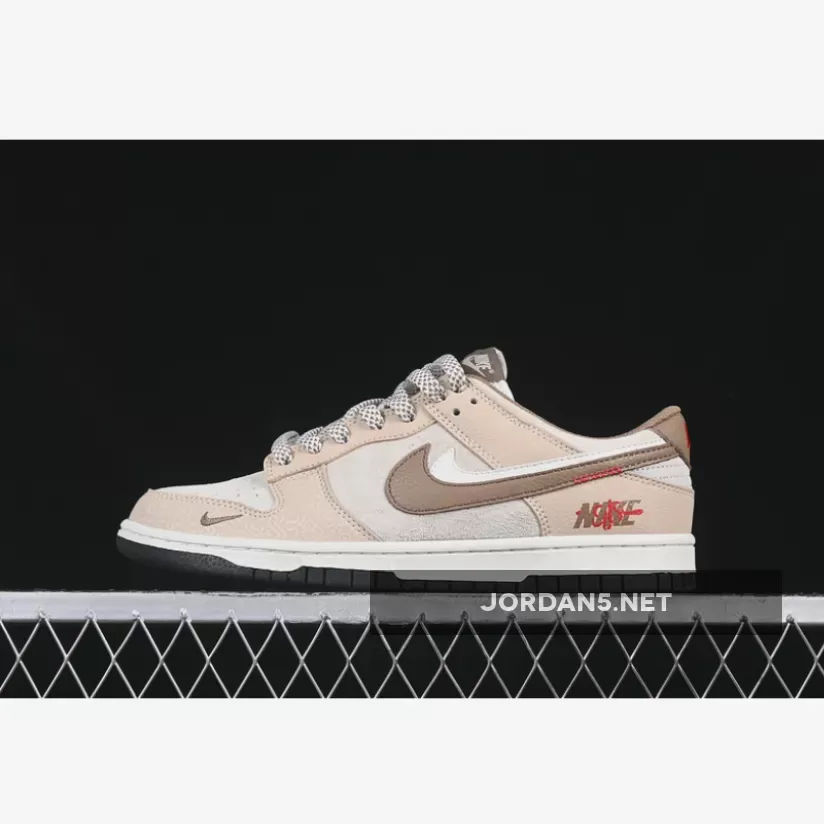 SB DUNK LOW WHITE/GREY/BROWN