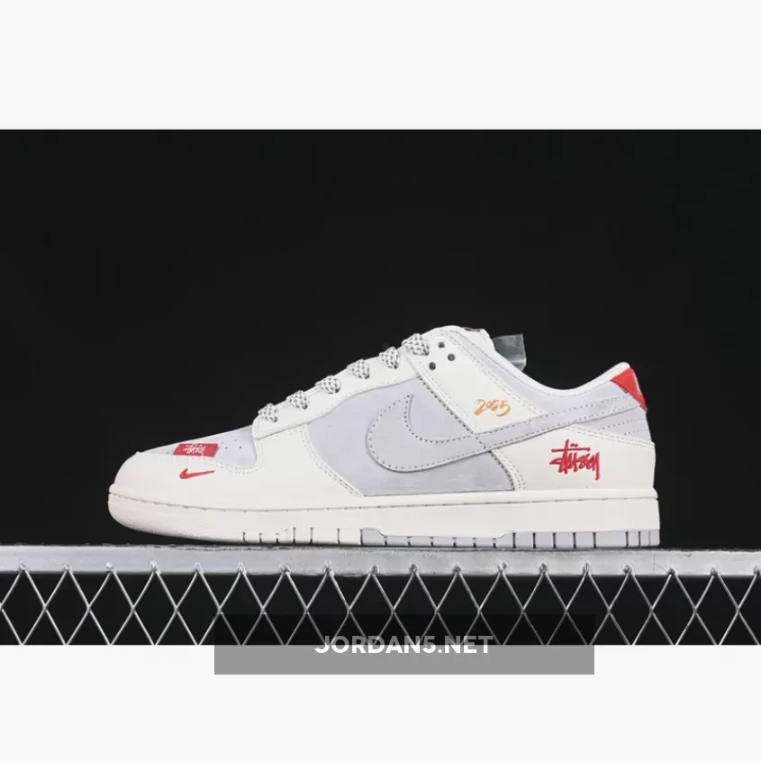 SB DUNK LOW WHITE/GREY/RED