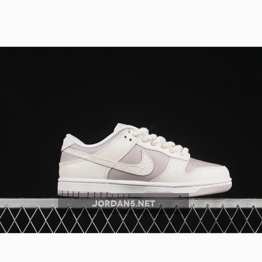 SB DUNK LOW WHITE/PURPLE