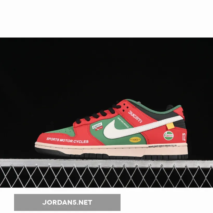 SB DUNK LOW WHITE/RED/GREEN/BLACK