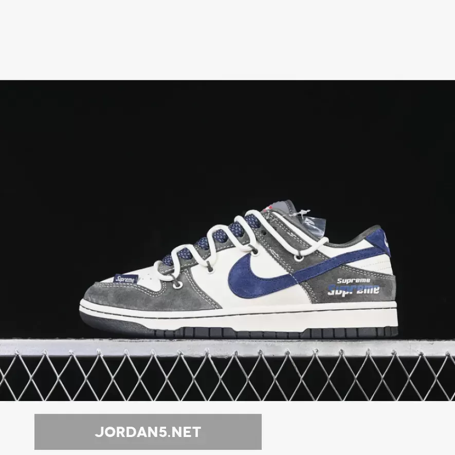 SB DUNK LOW X SUPREME WHITE/BLUE/GREY