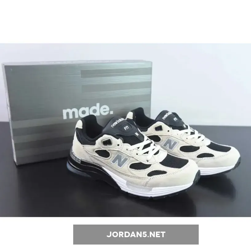 Studio FY7 x New Balance 992