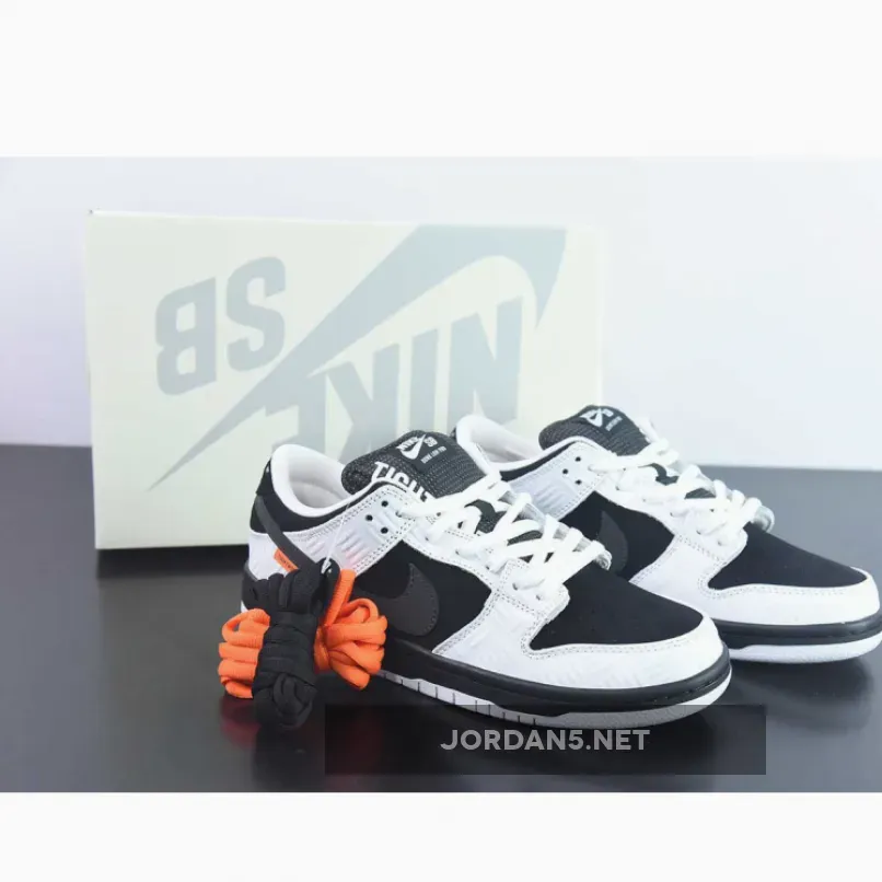 TIGHTBOOTH x Nike SB Dunk Low White/Black-Safety Orange